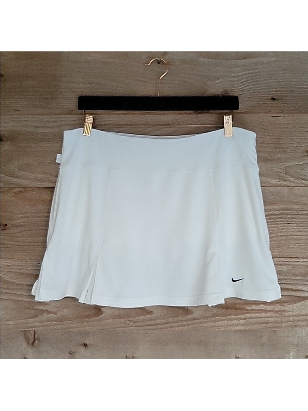 Nike Dri-Fit Size Large White Tennis Skirt